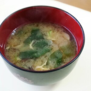 小松菜と椎茸の味噌汁